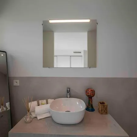 Ivona - De Luxe Avec Piscine Chauffee A Santa-giulia 빌라 포르토베쉬오