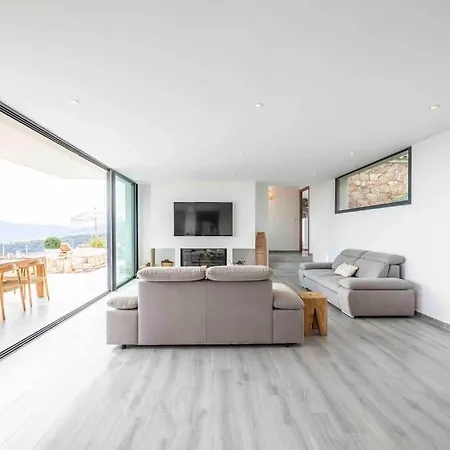 빌라 Ivona - De Luxe Avec Piscine Chauffee A Santa-giulia *