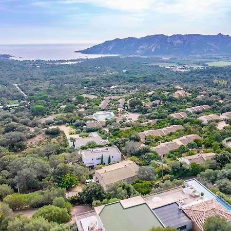 Ivona - De Luxe Avec Piscine Chauffee A Santa-giulia 빌라 *