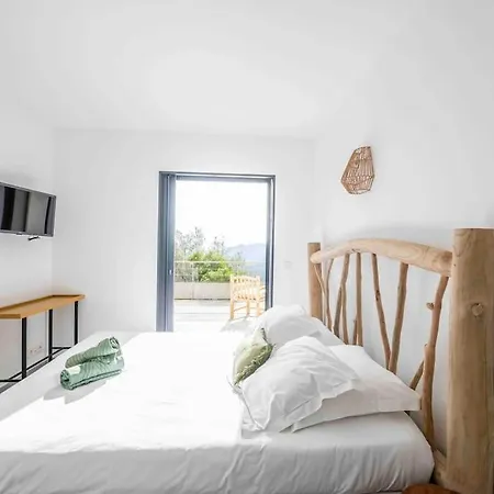 Ivona - De Luxe Avec Piscine Chauffee A Santa-giulia * Порто-Веккьо